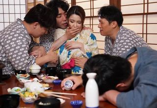 Istri Mesum Selingkuh Diam-Diam dengan Pria Asing